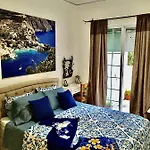 Gallery *